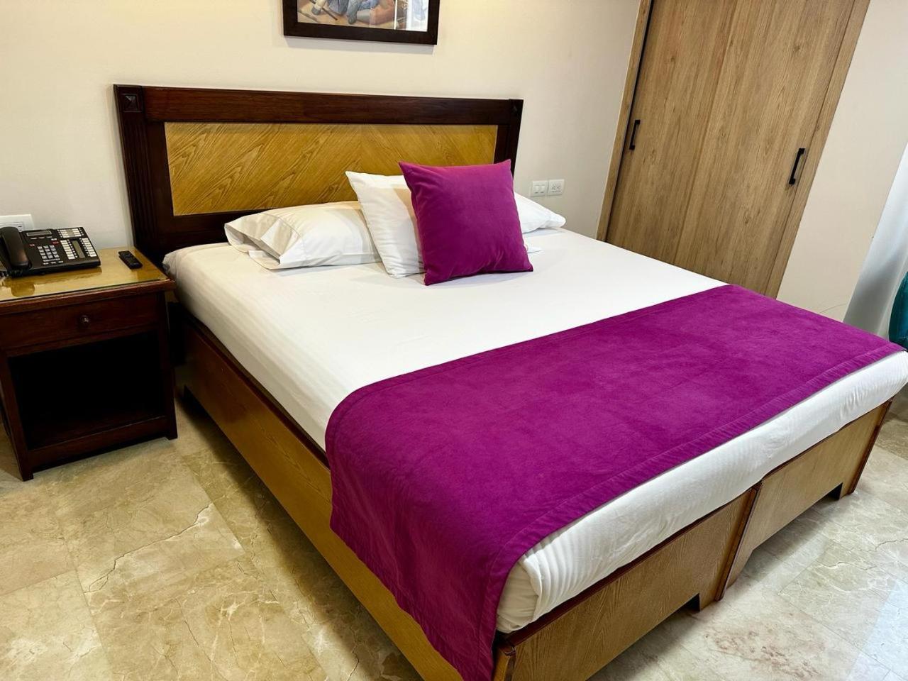 Hotel San Pedro Del Fuerte Меделин Екстериор снимка