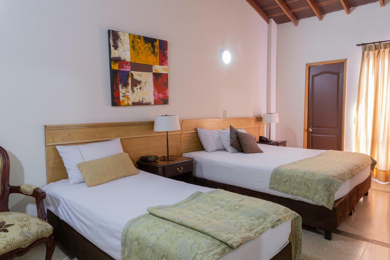 Hotel San Pedro Del Fuerte Меделин Екстериор снимка